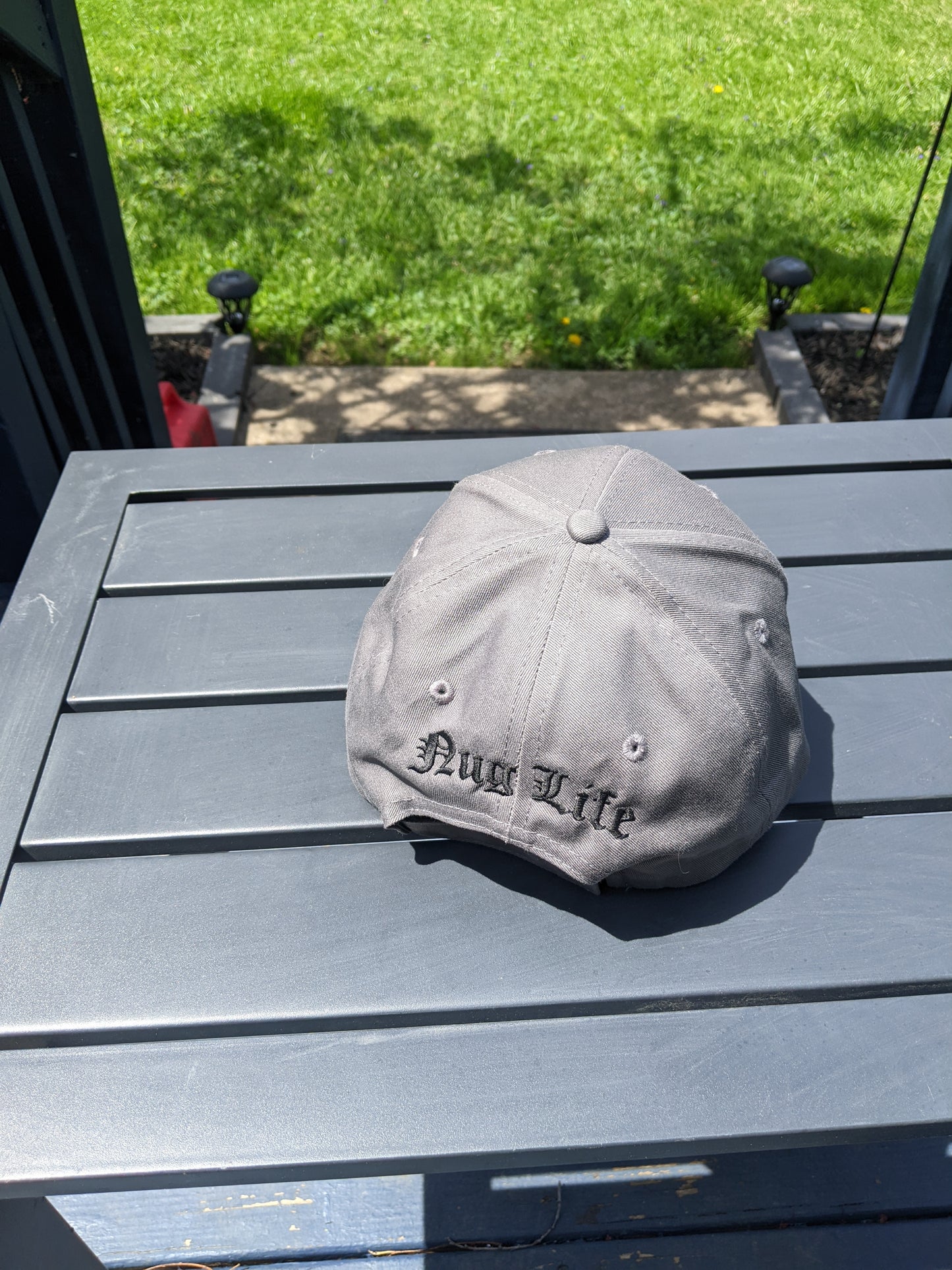 NL circle hat