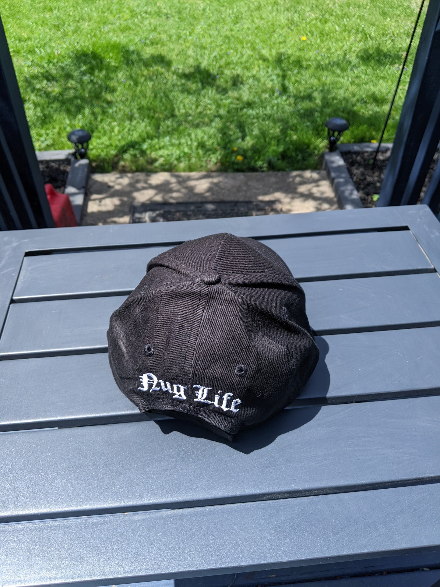 NL circle hat